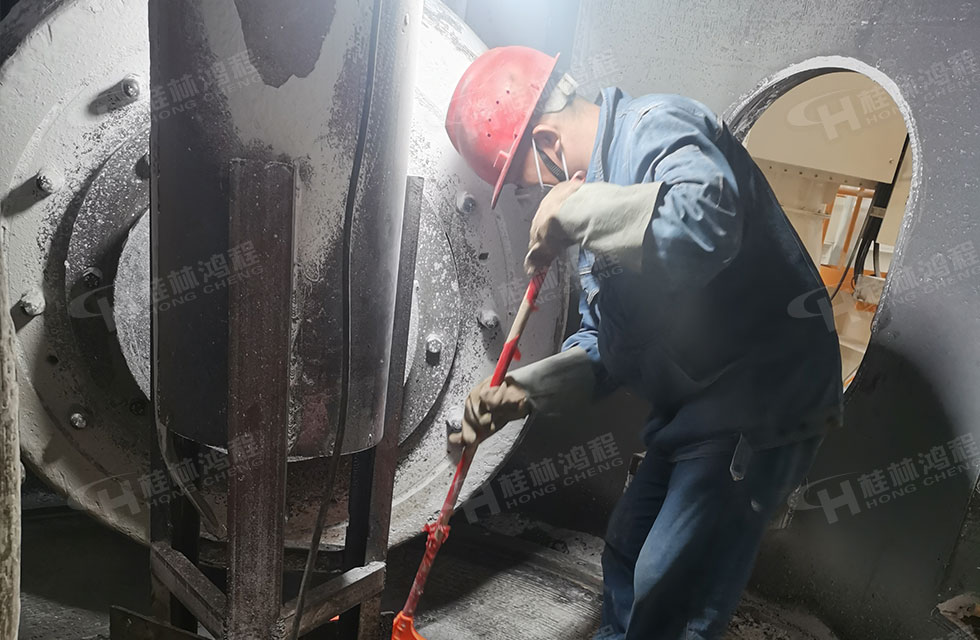 點(diǎn)贊！鴻程榜樣！無(wú)懼炙烤，追求卓越，實(shí)現(xiàn)服務(wù)“超預(yù)期”